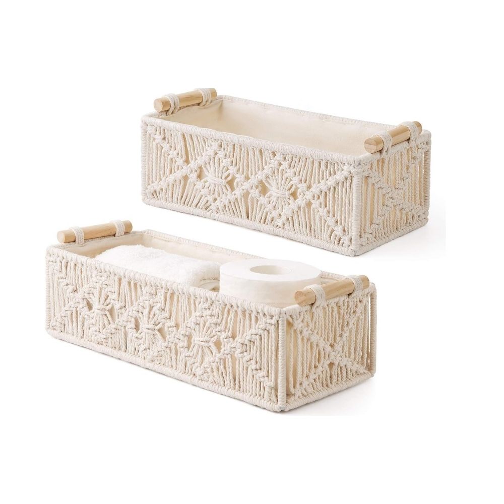 These cute little baskets evoke a warm and classy taste that both works harmoniously and aesthetically