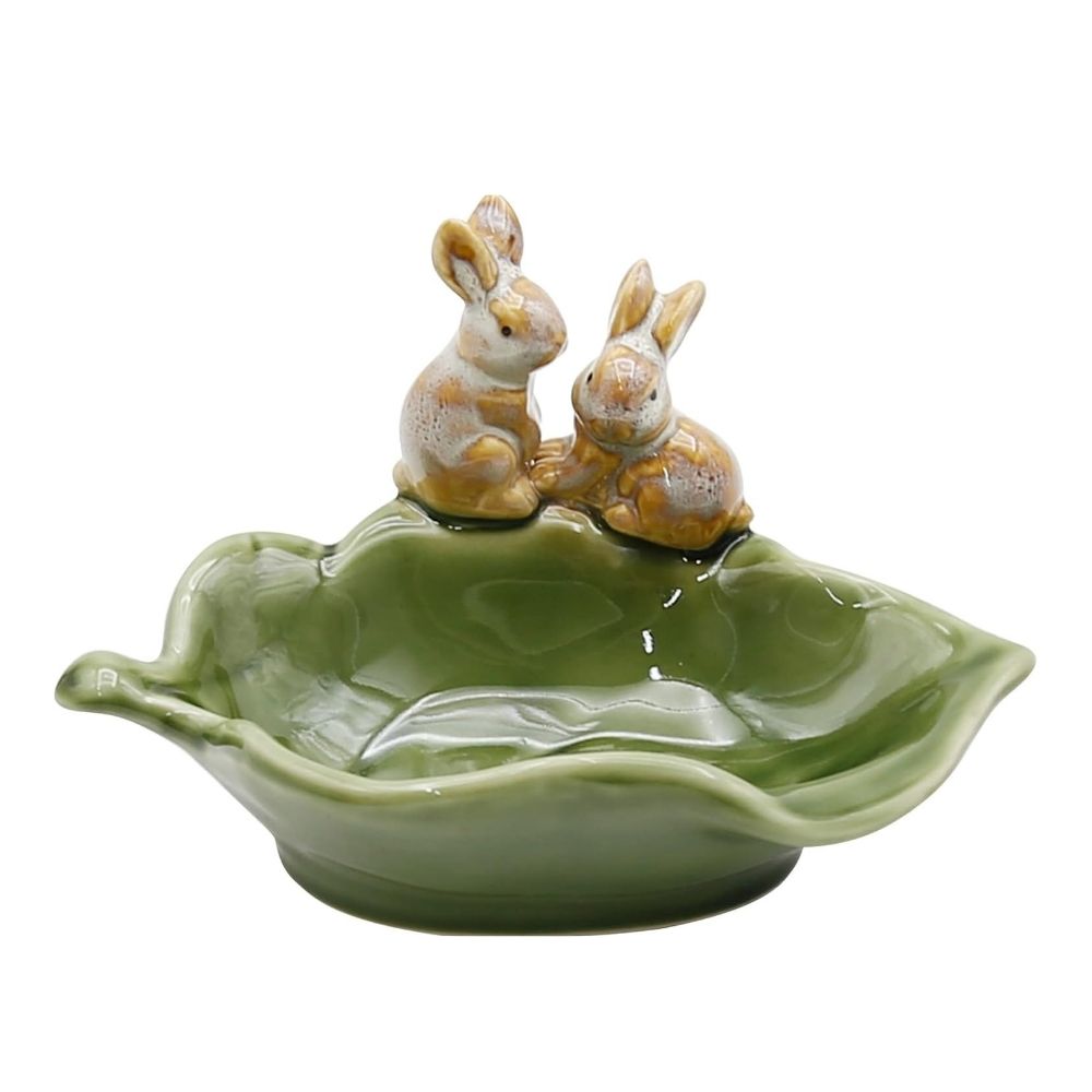 You can use the ceramic rabbit dish as a gift for your family or friends, which can reflect your unique taste